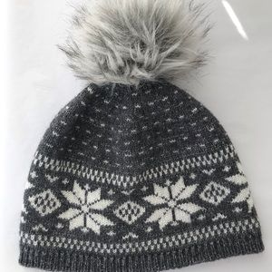 Loft beanie hat